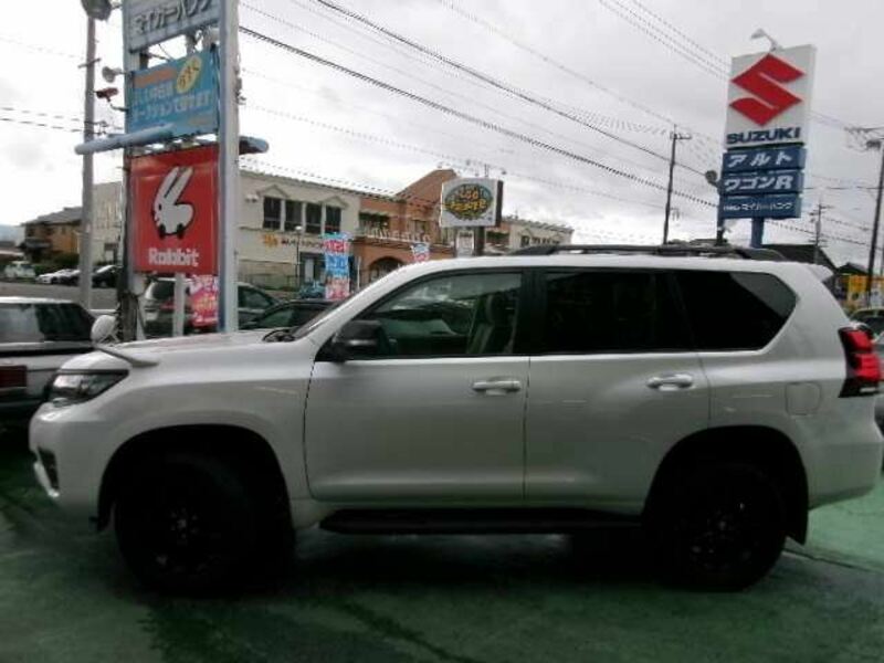 LAND CRUISER PRADO-4