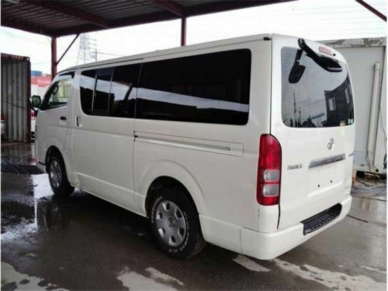 HIACE VAN-1