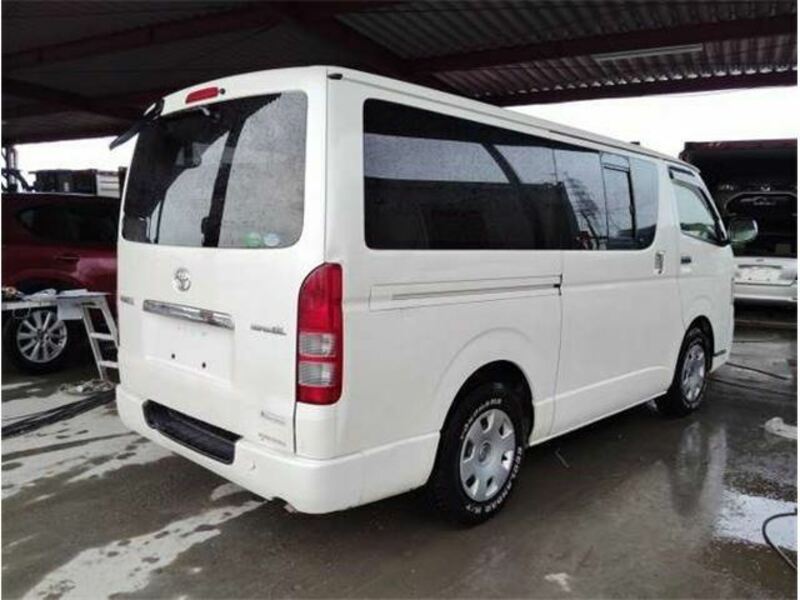 HIACE VAN-4