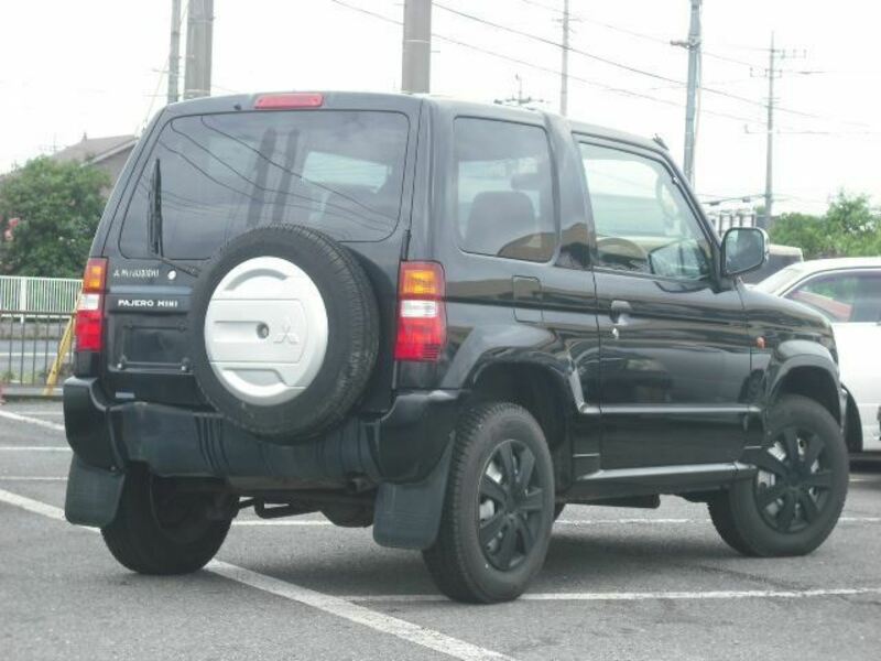 PAJERO MINI-6