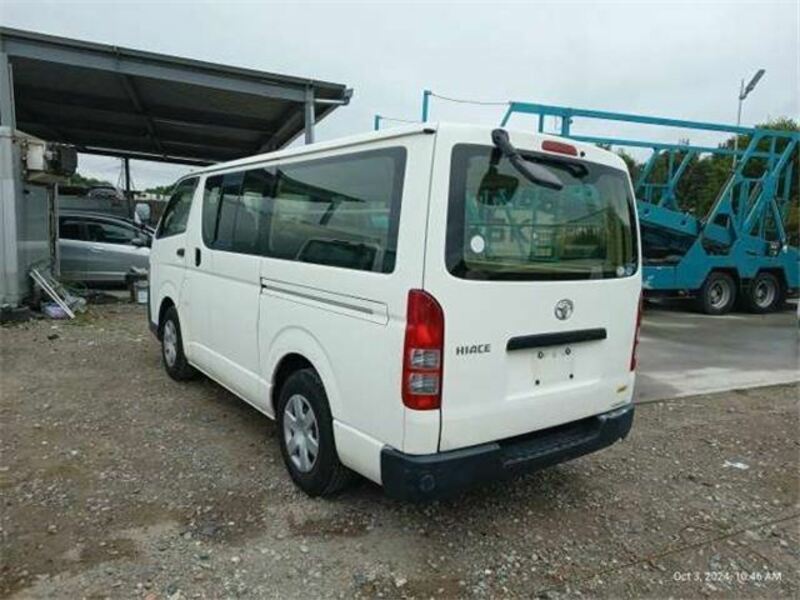 HIACE VAN-1