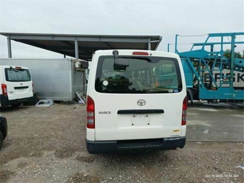 HIACE VAN-6