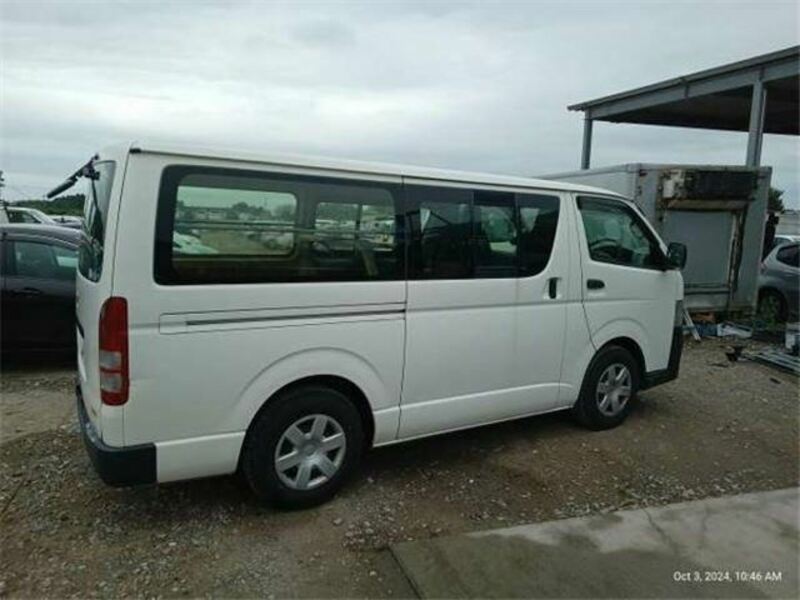 HIACE VAN-7