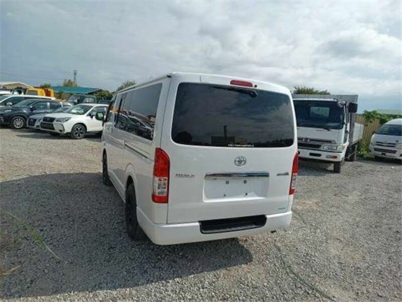 HIACE VAN-1