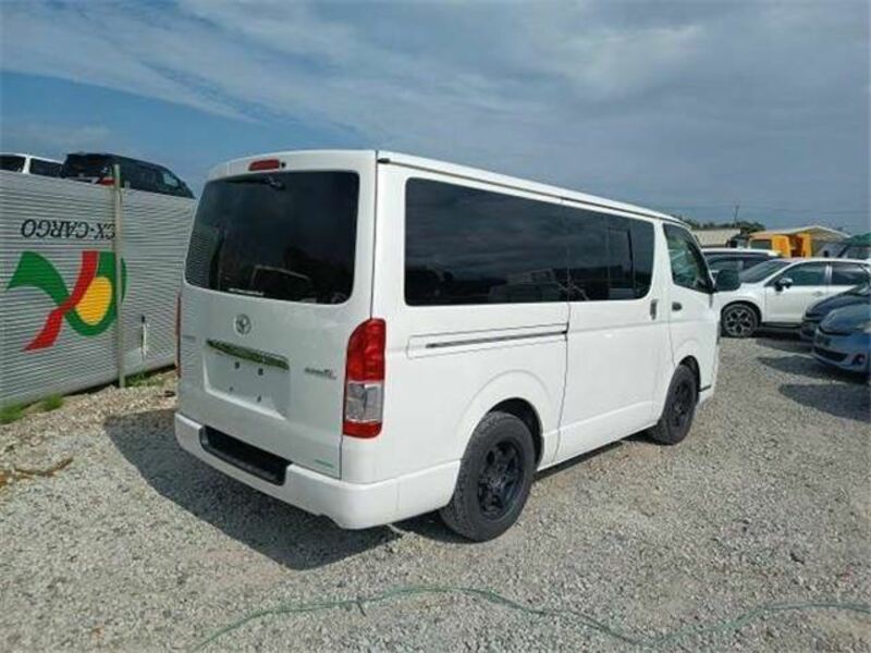 HIACE VAN-4