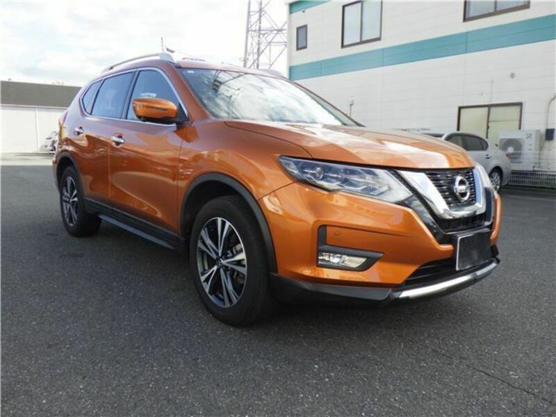 X-TRAIL-1