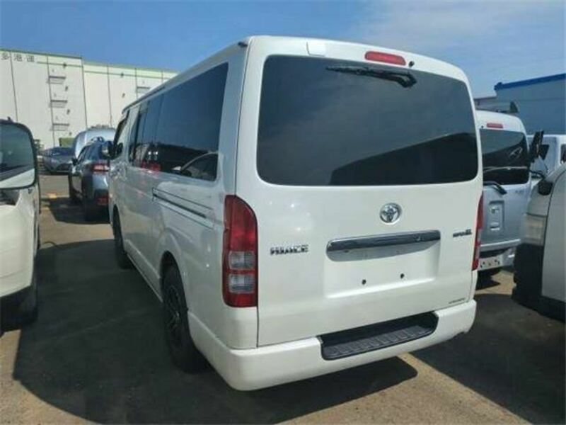 HIACE VAN-1