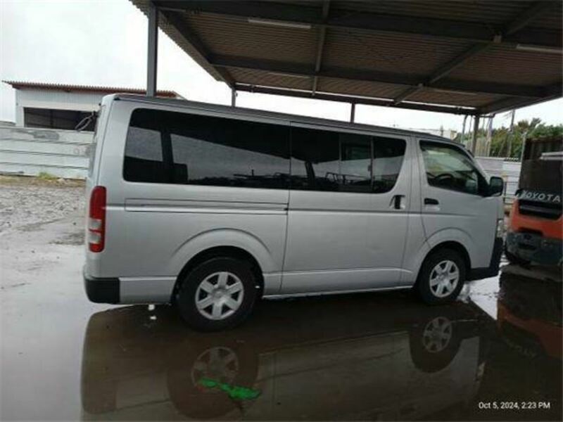 HIACE VAN-7