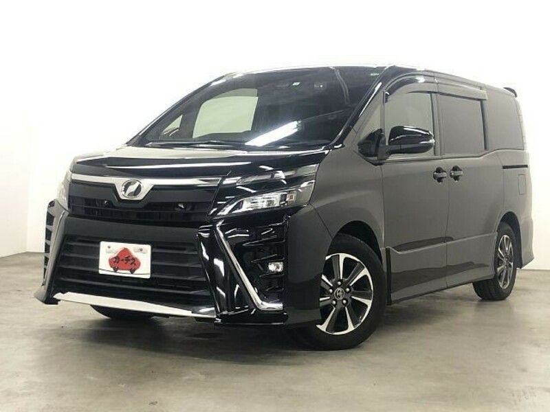 TOYOTA　VOXY