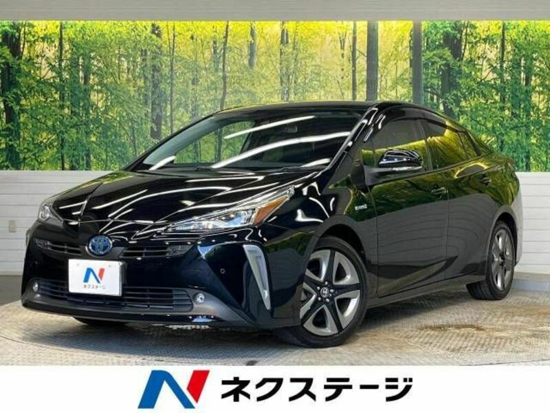 TOYOTA　PRIUS