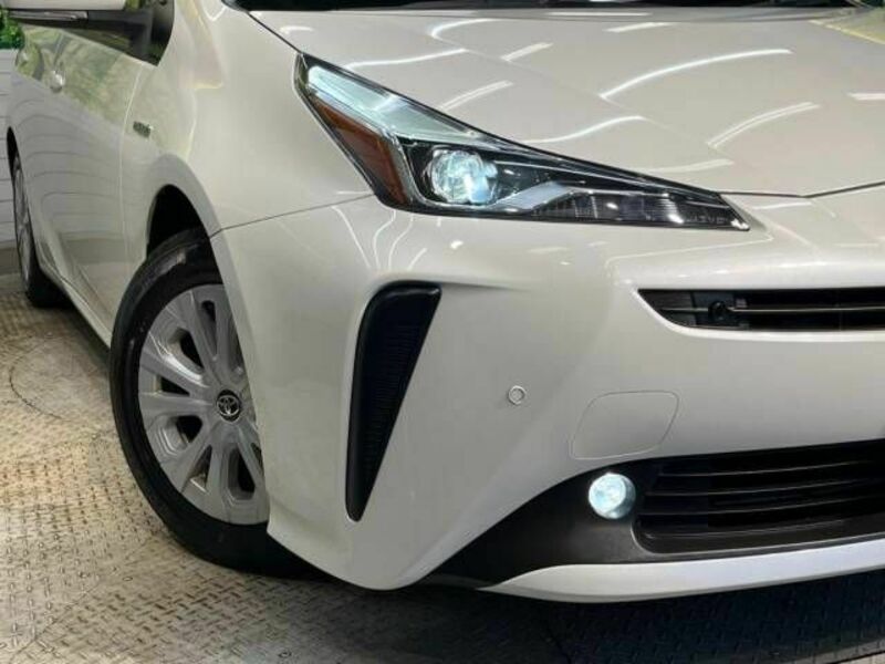 PRIUS-12