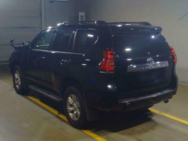 LAND CRUISER PRADO-12