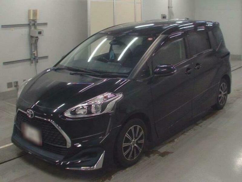 TOYOTA　SIENTA