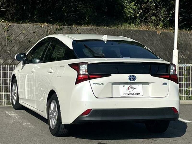 PRIUS-1