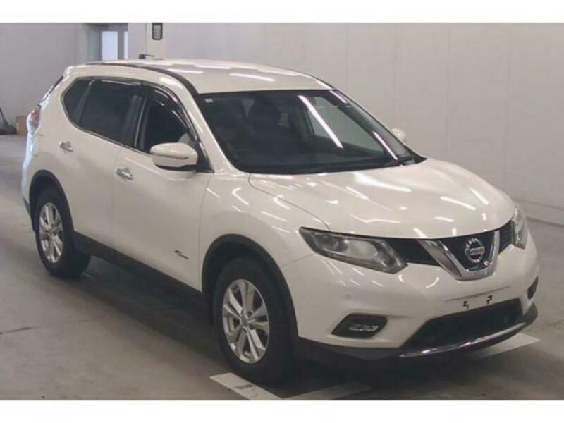 X-TRAIL