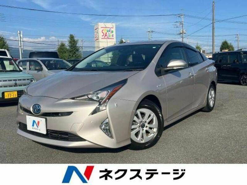 TOYOTA　PRIUS