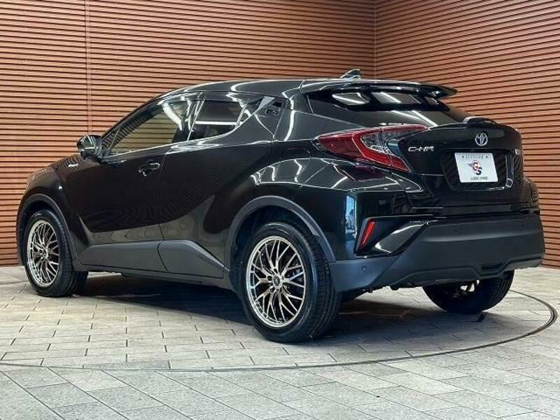 C-HR-15