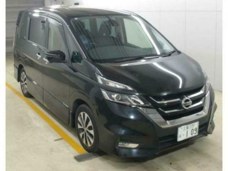 NISSAN　SERENA