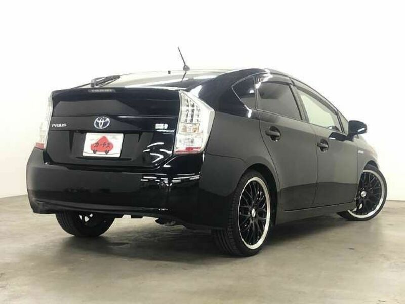 PRIUS-2