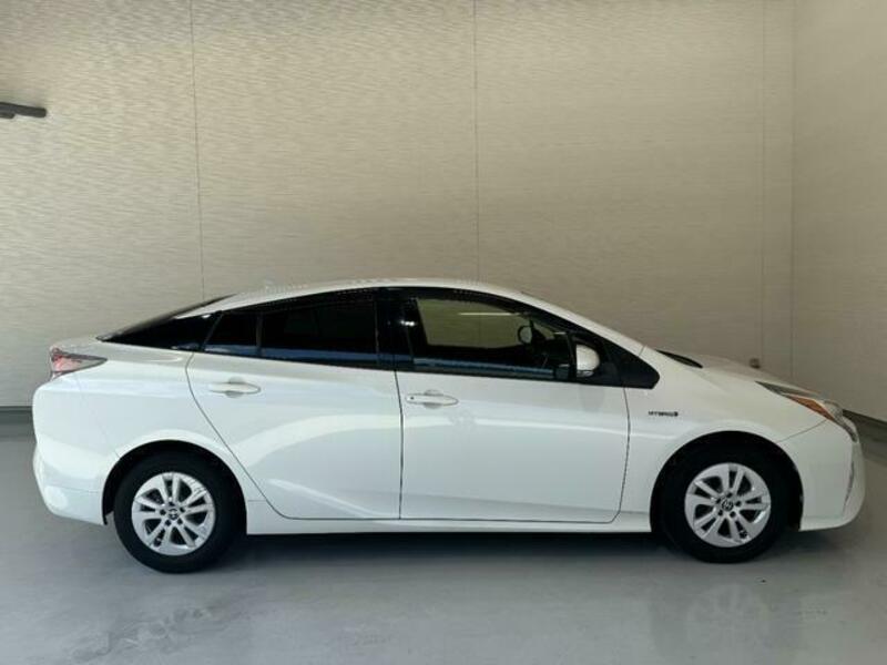 PRIUS-15