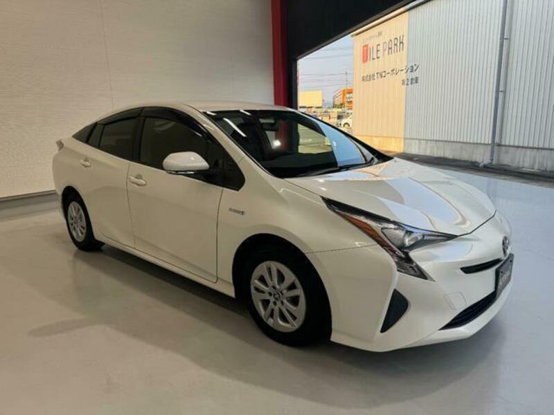 PRIUS-1