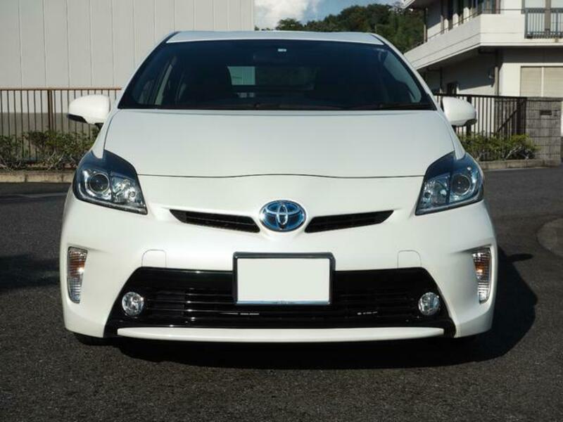 PRIUS-11