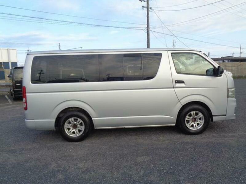 HIACE VAN-17