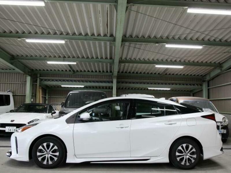 PRIUS-19