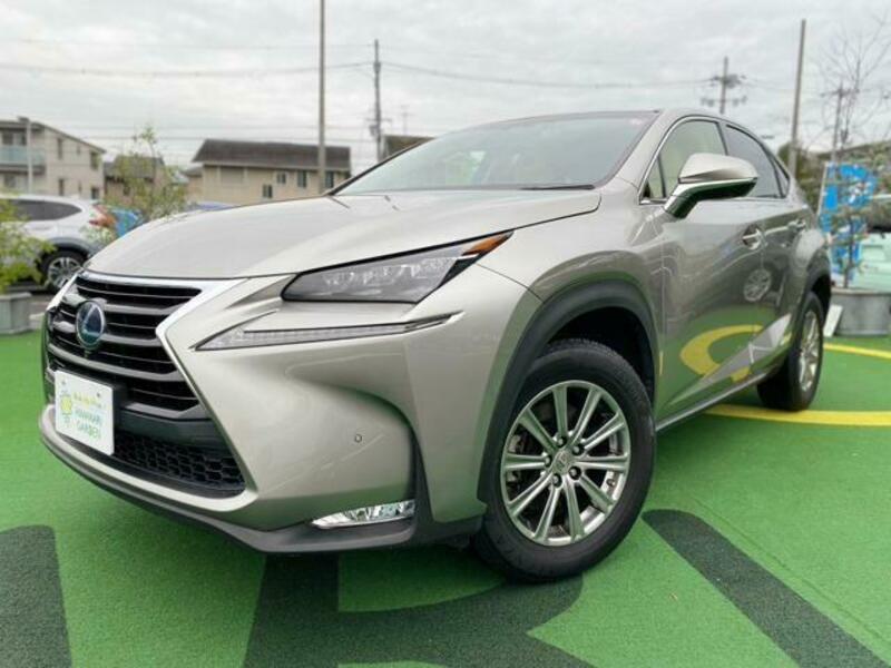 LEXUS　NX