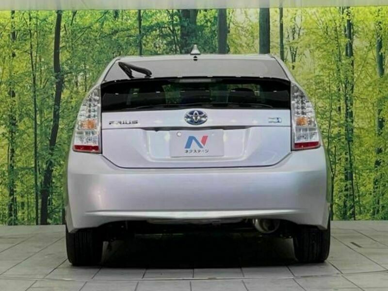 PRIUS-15