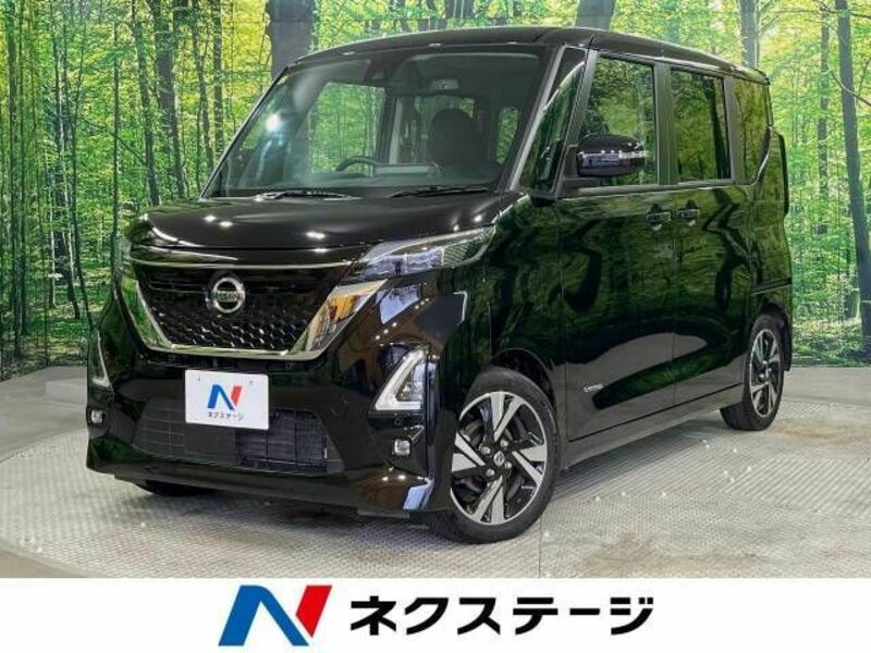 NISSAN　ROOX