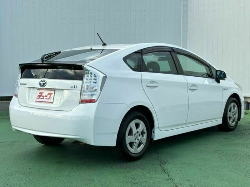 PRIUS-2