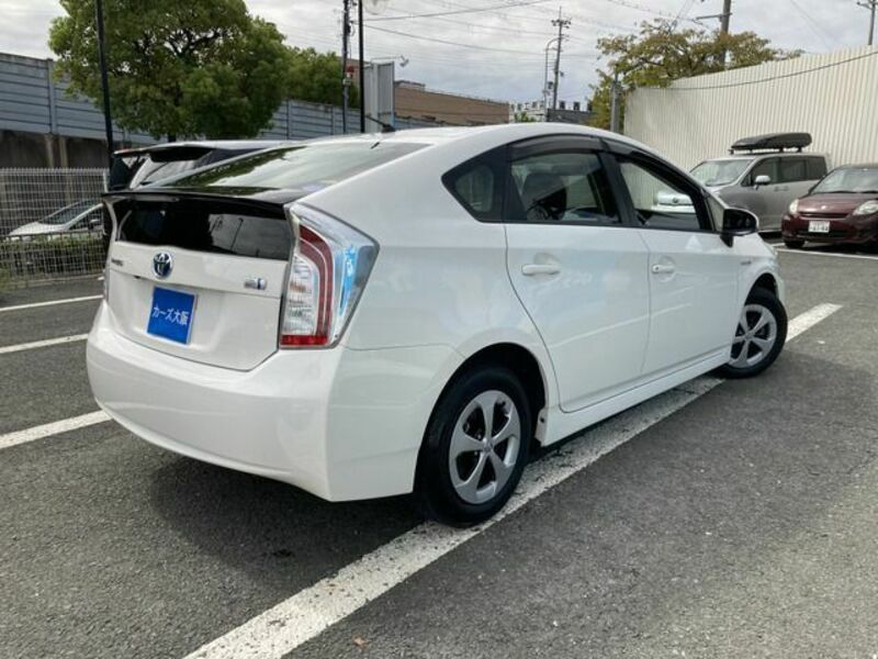 PRIUS-3