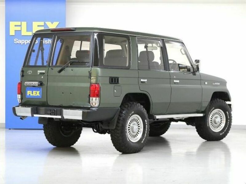 LAND CRUISER PRADO-2