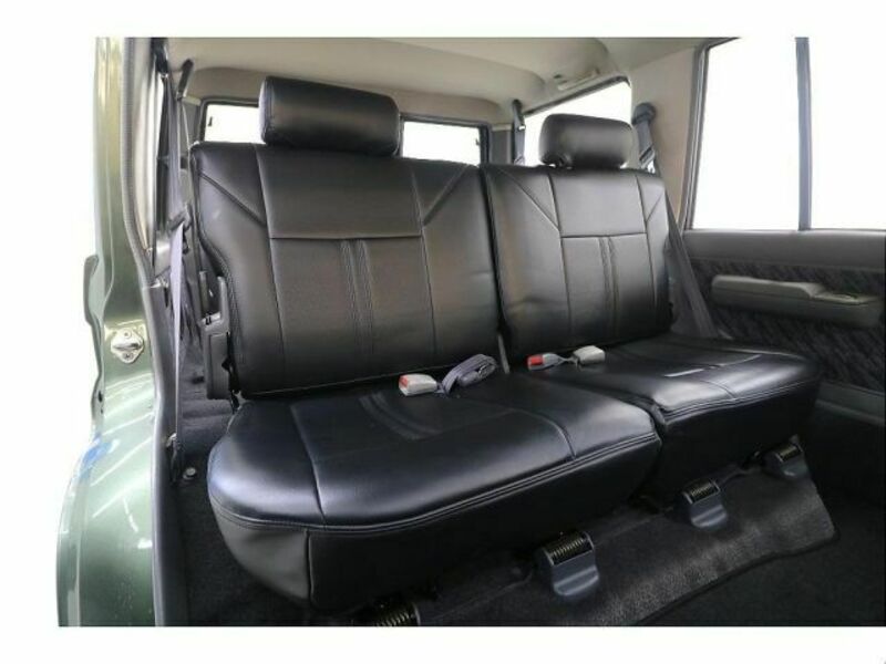 LAND CRUISER PRADO-7