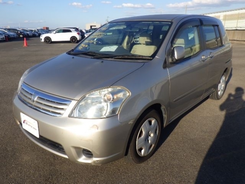 TOYOTA　RAUM