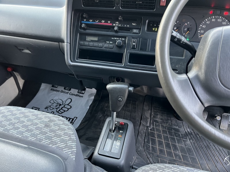 HIACE VAN-7