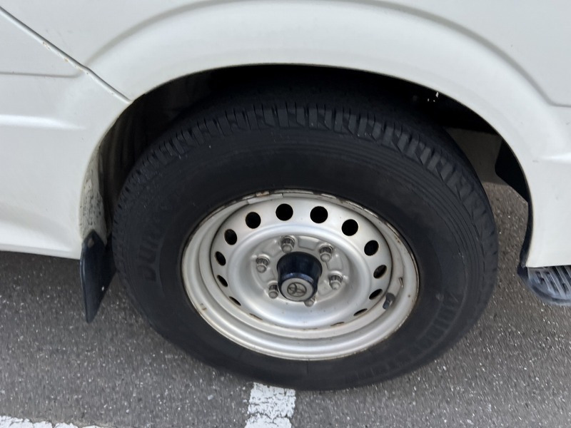 HIACE VAN-11