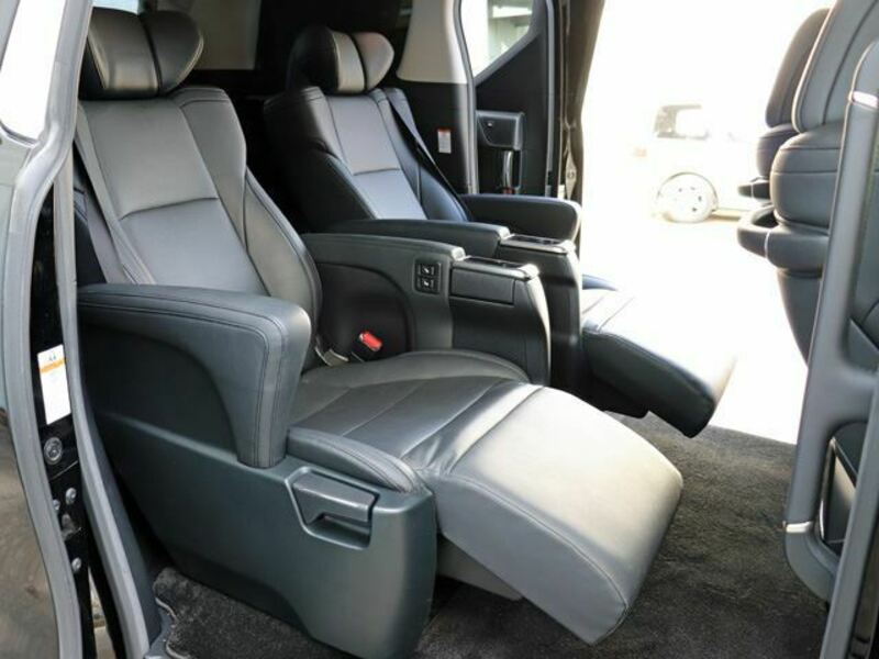 ALPHARD-44