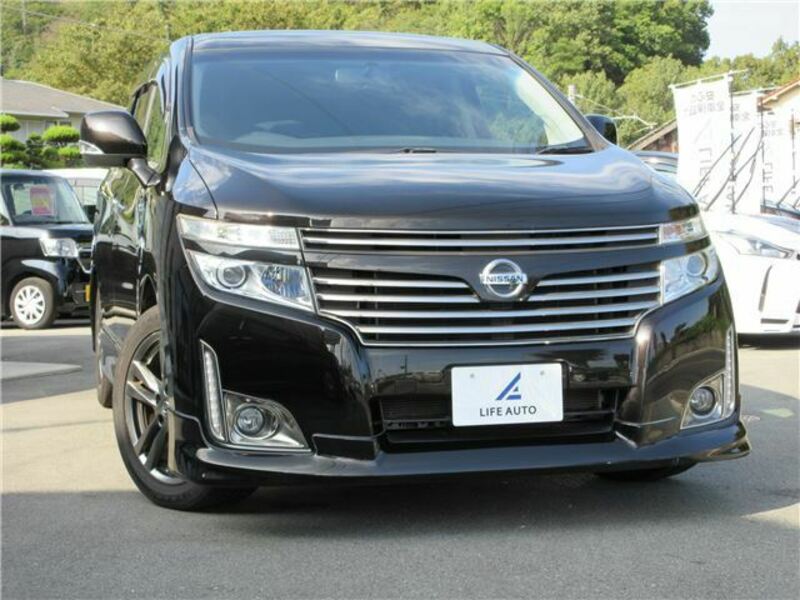 NISSAN　ELGRAND