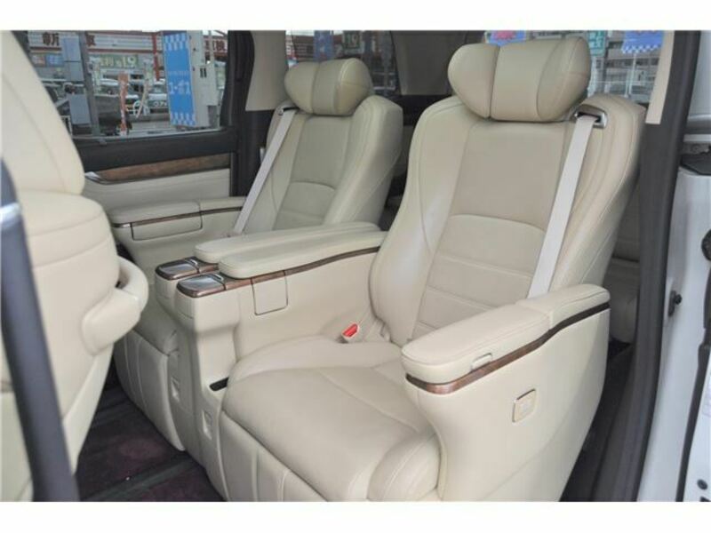 ALPHARD-16