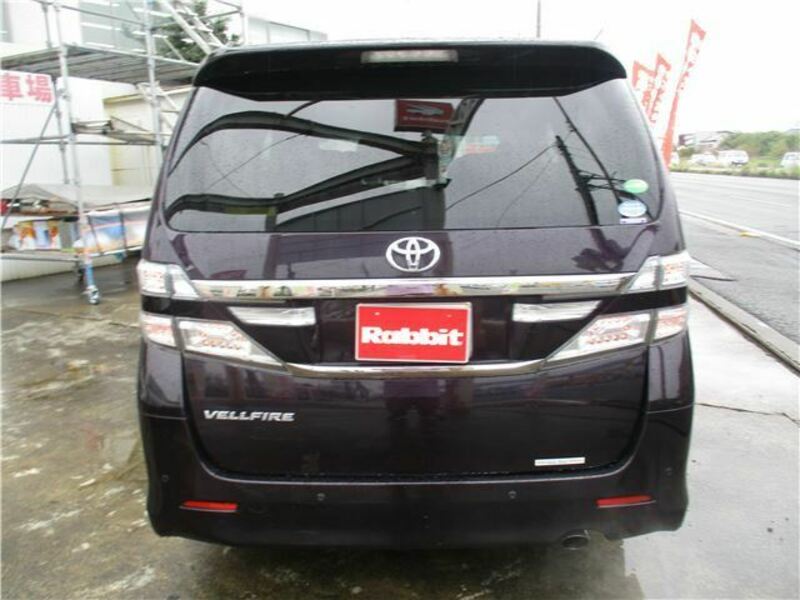 VELLFIRE-11