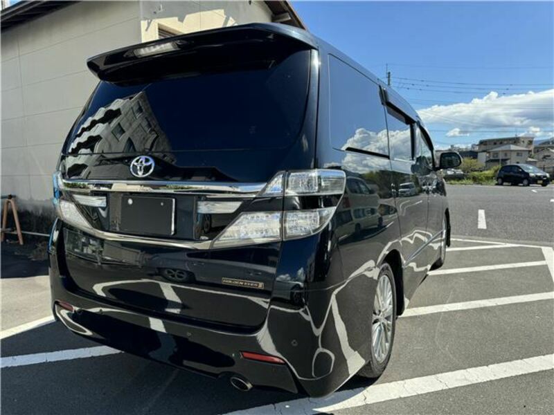 VELLFIRE-1