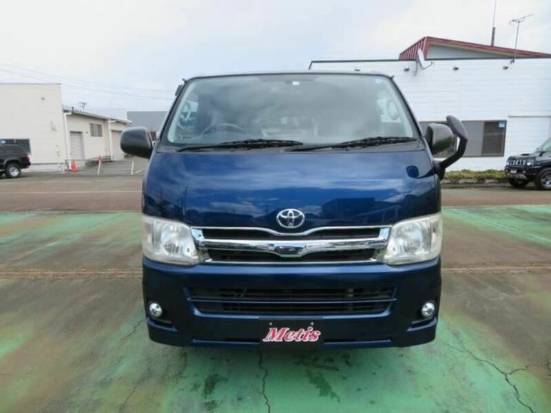 HIACE VAN-1