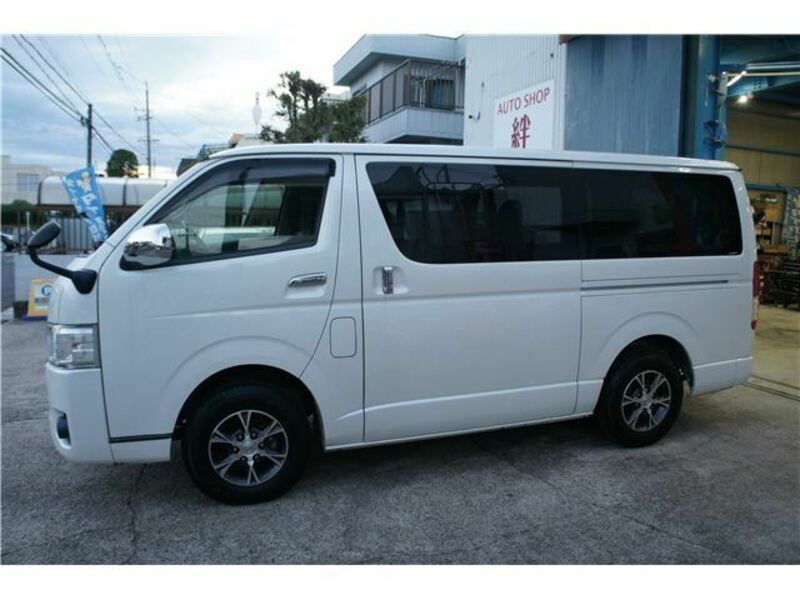 HIACE VAN-28