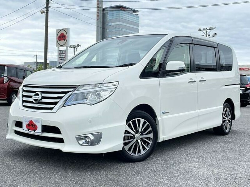 NISSAN　SERENA