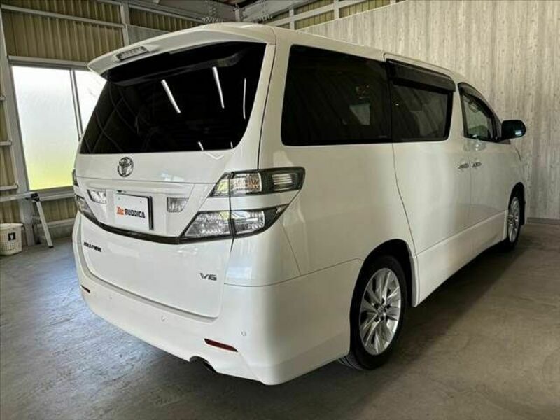 VELLFIRE-14