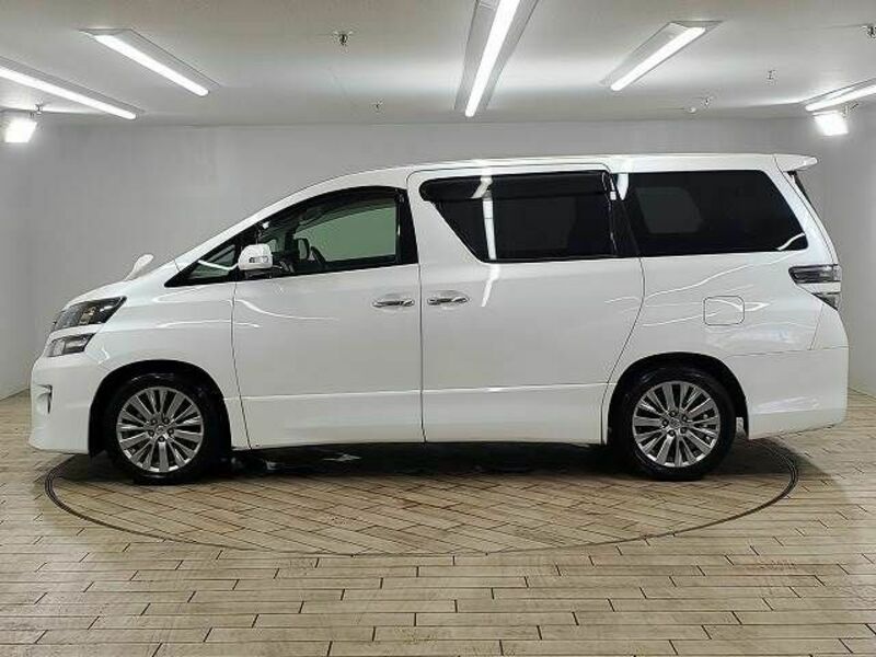 VELLFIRE-14