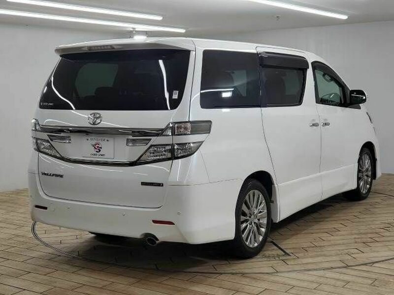 VELLFIRE-15