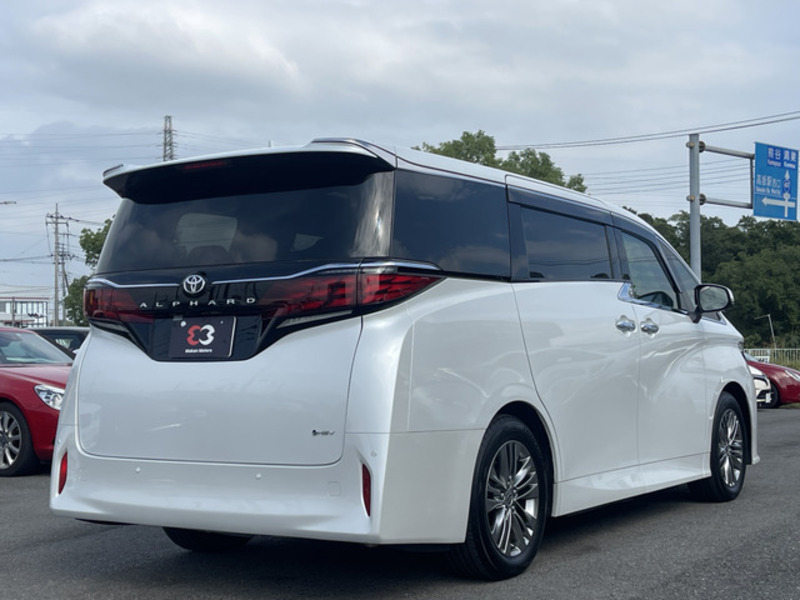 ALPHARD-12